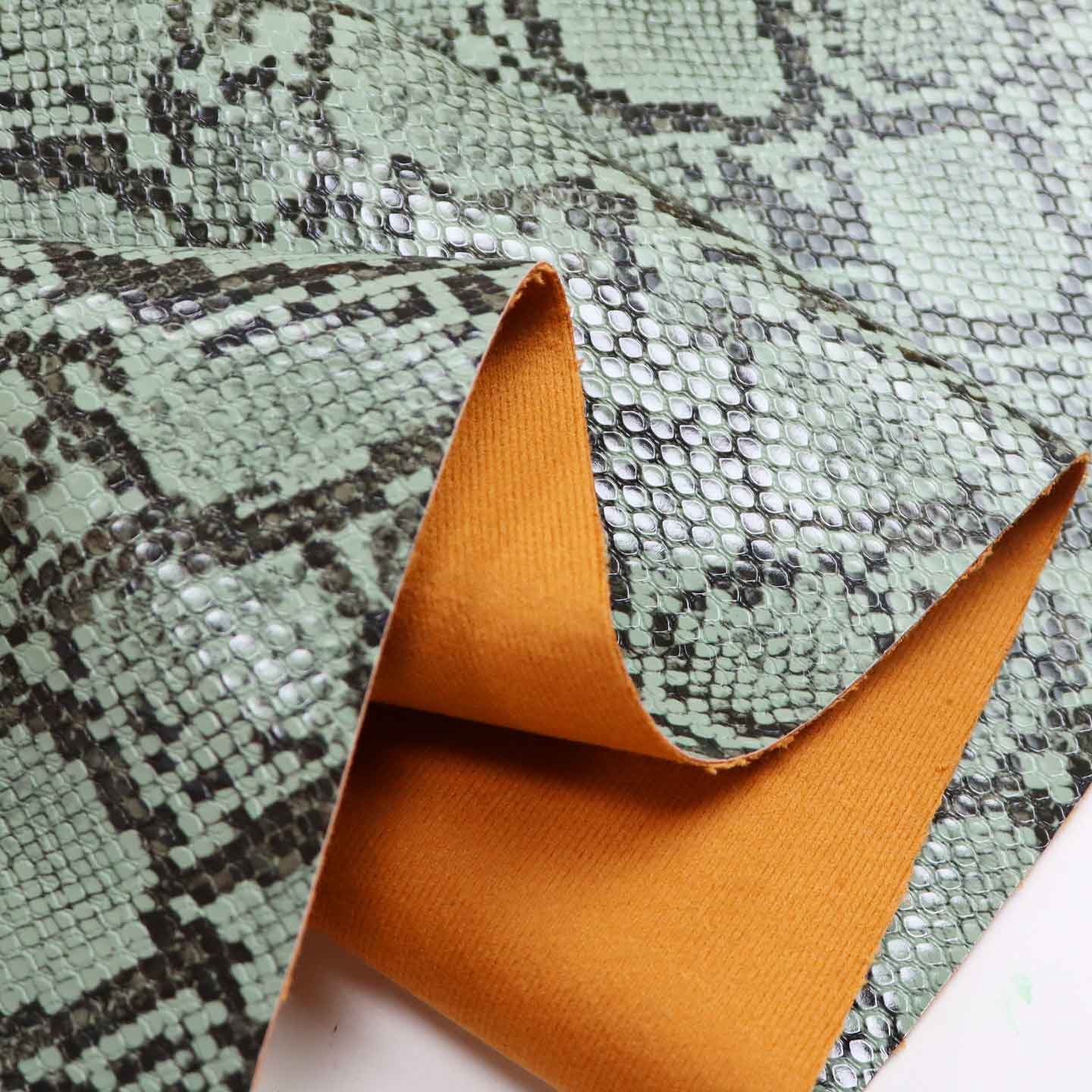 Leathar Microfiber Préimh