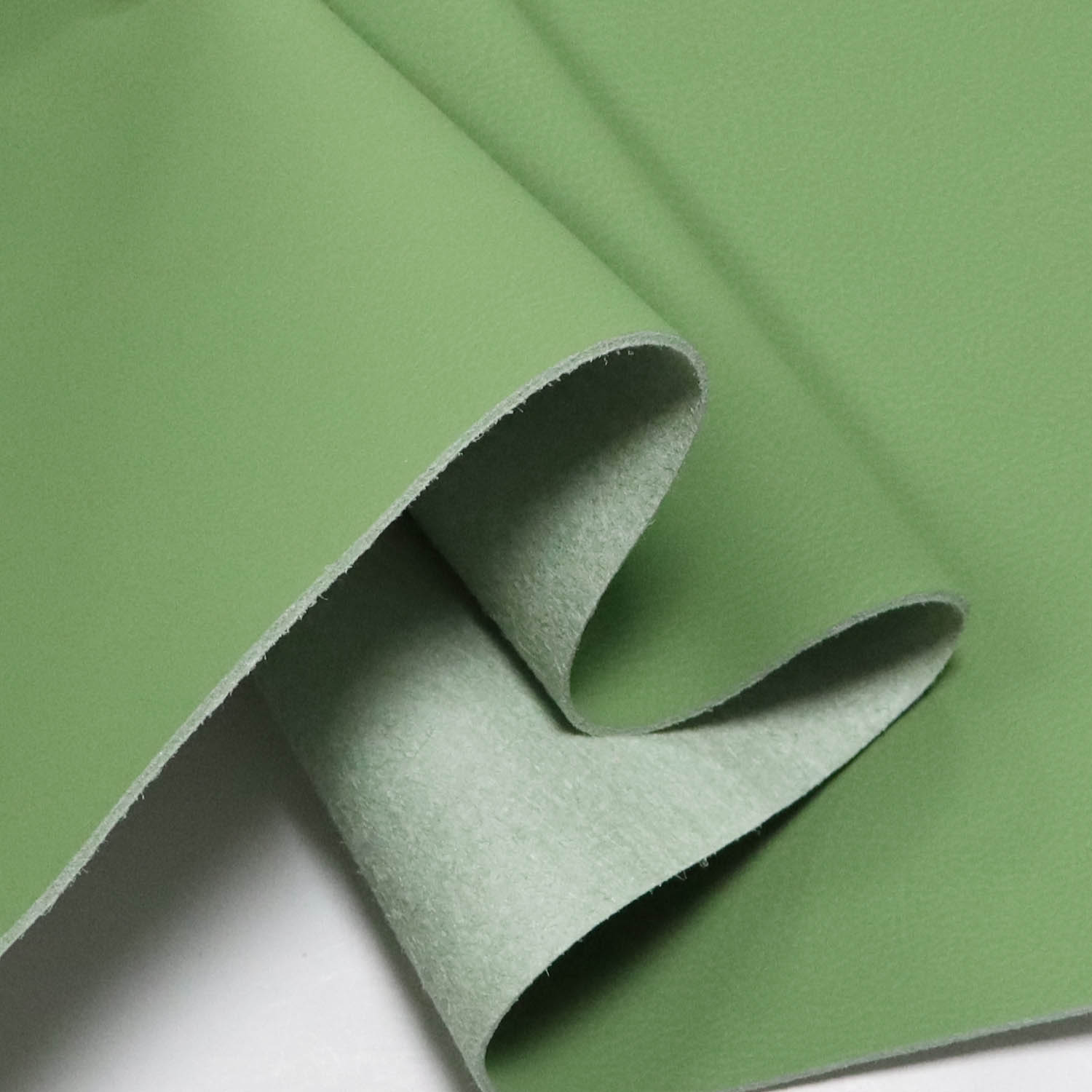 Leathar microfiber feithicleach gráin Nappa le haghaidh roth stiúrtha