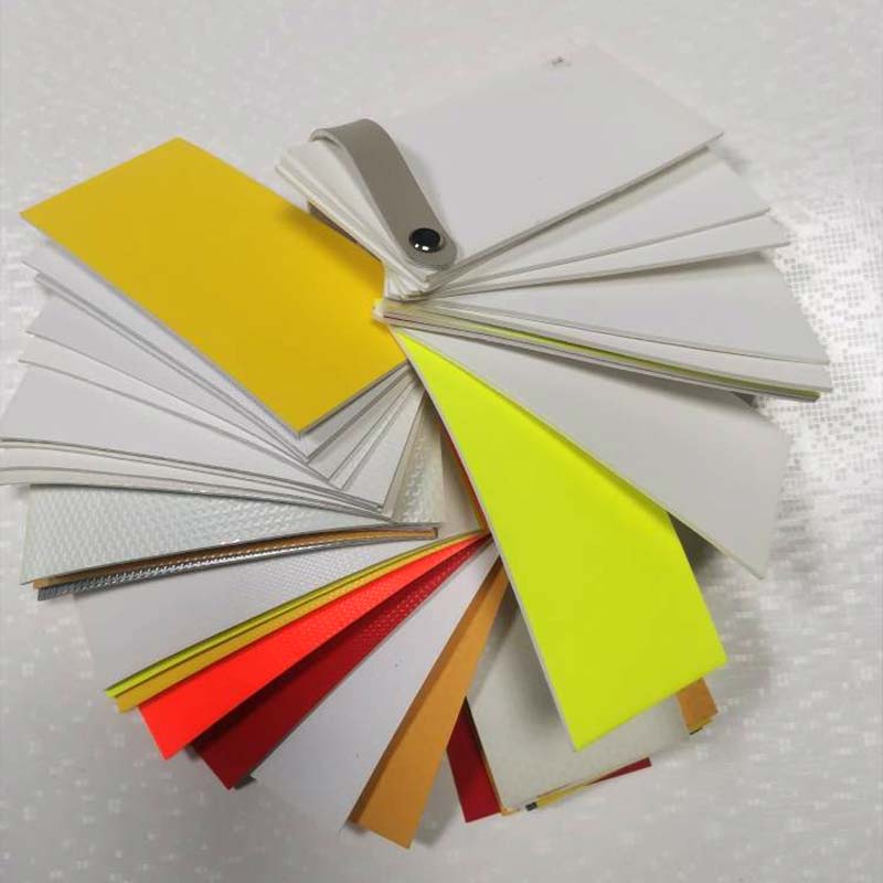 Patrúin Éagsúla PU Leathar Peile Liathróidí Sintéiseach